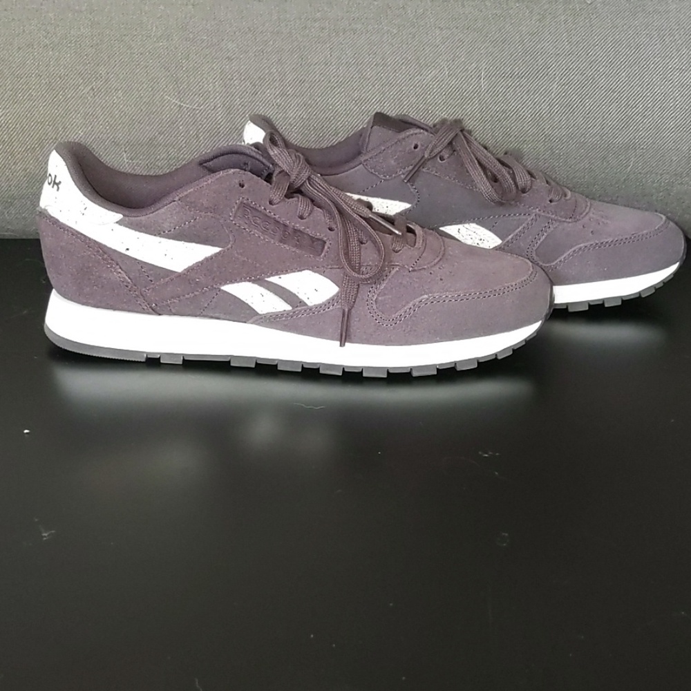 Never worn purple Reebok classic sneakers size 9